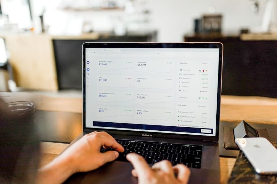 Fixed vs. Floating Exchange Rates: Key Insights